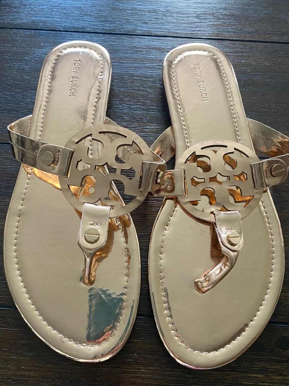 Tory Burch Metallic Rose Gold Logo Thong Sandals - Shiny Rose